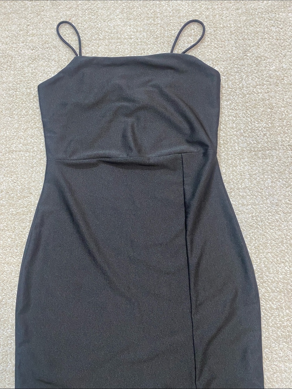 Elegant Black Strapless Bodycon Dress with Side Slit Size S - Picture 4 of 14